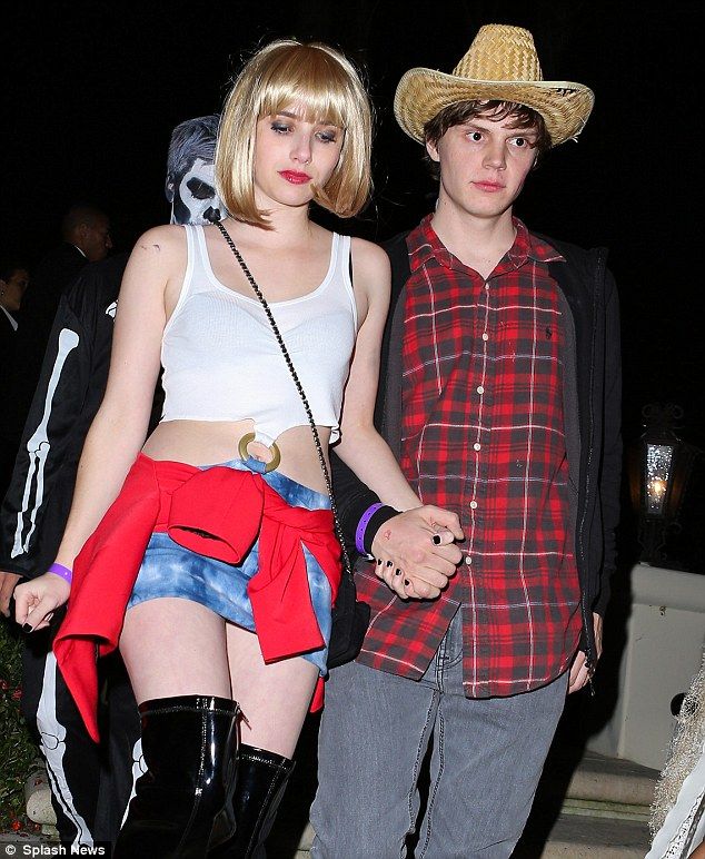Emma Roberts - In Halloween Costume "Pretty Woman" in Beverly Hills